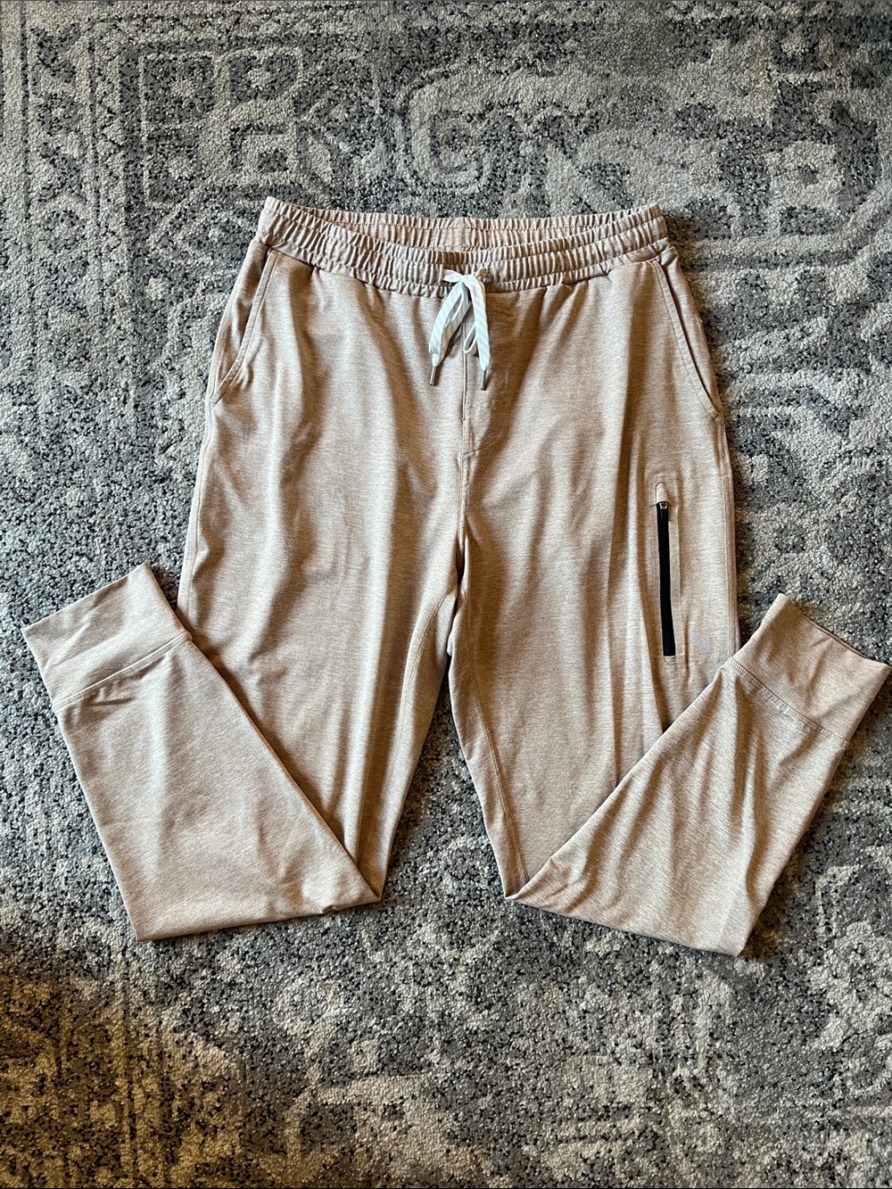 Vuori Sunday Performance Jogger Pants
